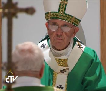 Papa Francesco: Dio vive nelle nostre città