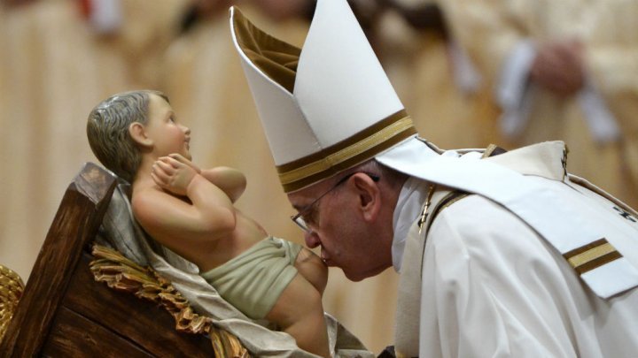 Frasi Natale Di Papa Francesco.Le Frasi E I Pensieri Piu Belli Di Papa Francesco Per Prepararci Bene Al Natale
