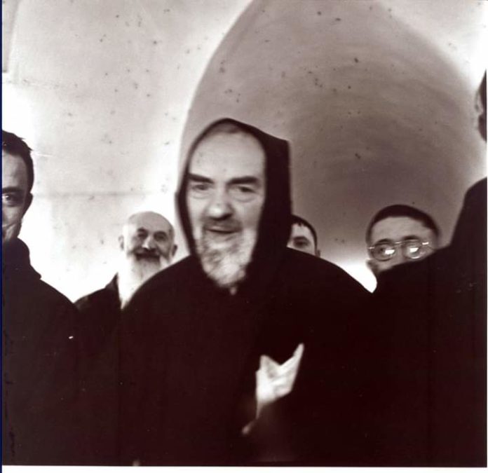 Non Credeva A Padre Pio Sente Il Suo Profumo Di Violette E Poi Lo Incontra