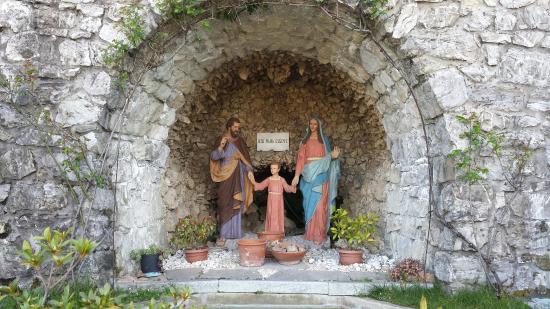 Ogni Giorno Una Lode a Maria,  9 maggio 2022. Madonna del Bosco, prega per noi 