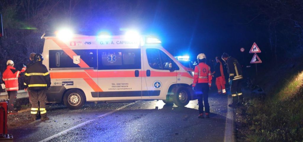 incidente_vigili_ambulanza