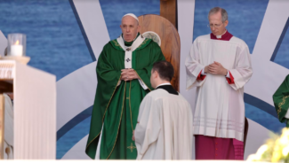 Bari, Papa Francesco lancia un appello per la Siria 'Si mettano da parte gli interessi'