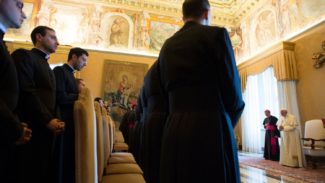 Papa Francesco nuove regole per i futuri diplomatici della Santa Sede