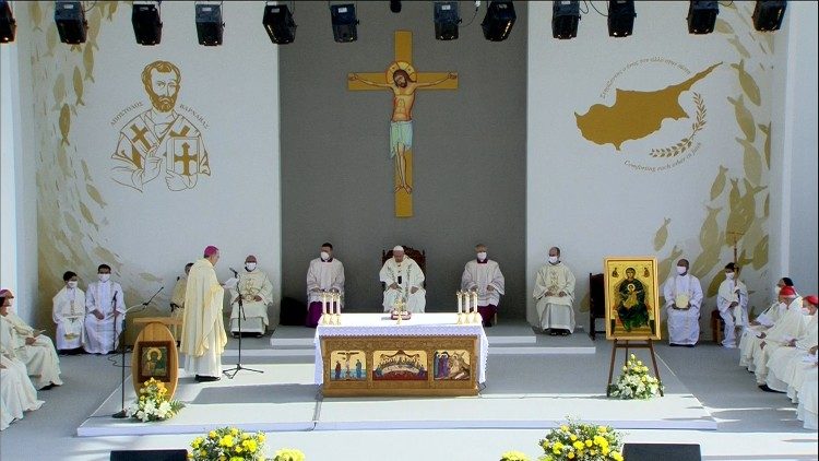 Papa Francesco a Cipro